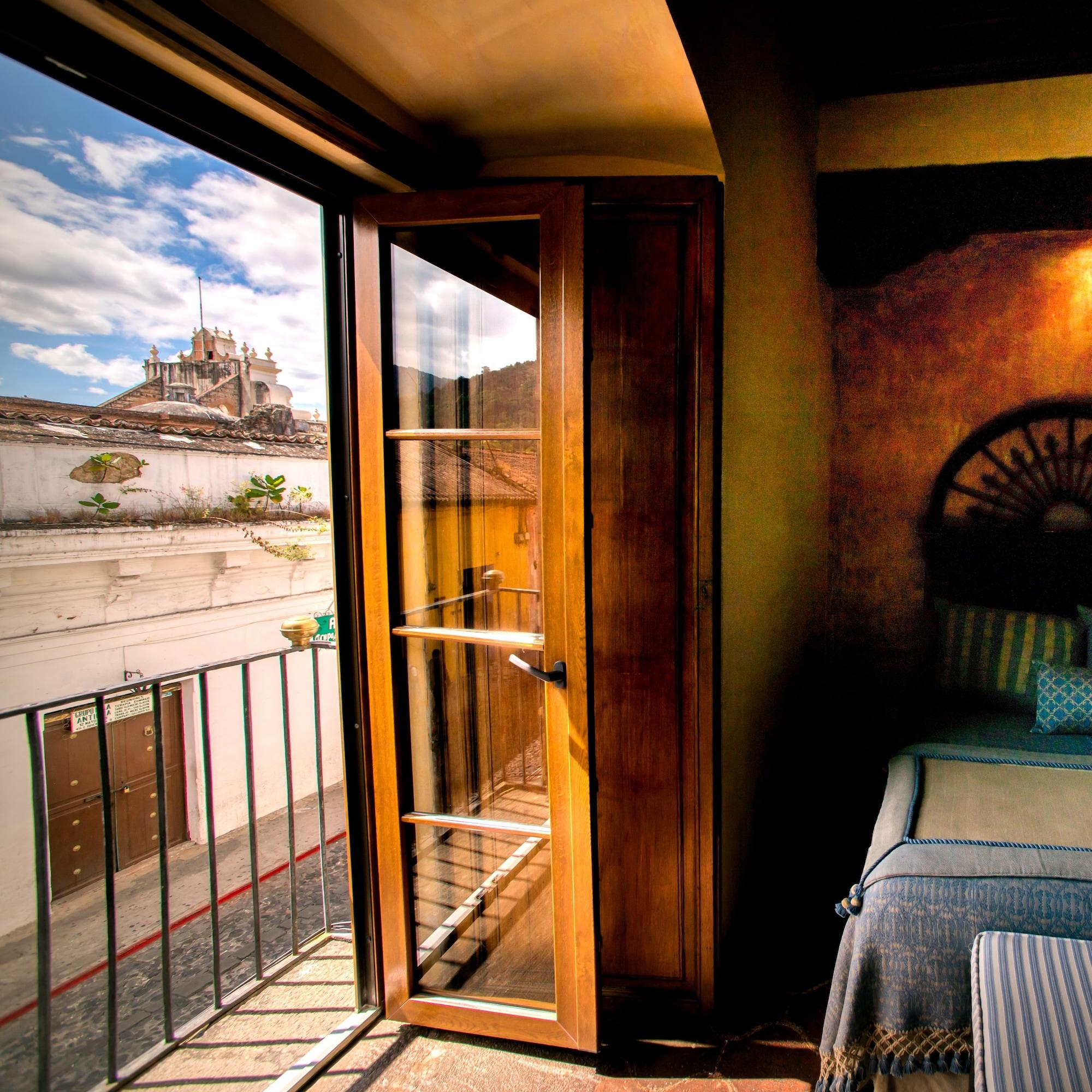 Hotel Palacio De Dona Leonor Antigua Extérieur photo