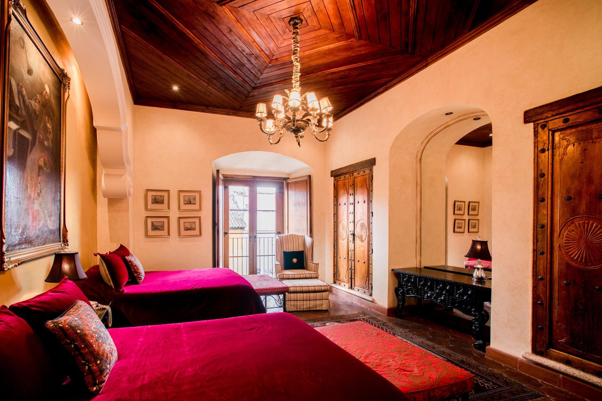 Hotel Palacio De Dona Leonor Antigua Extérieur photo