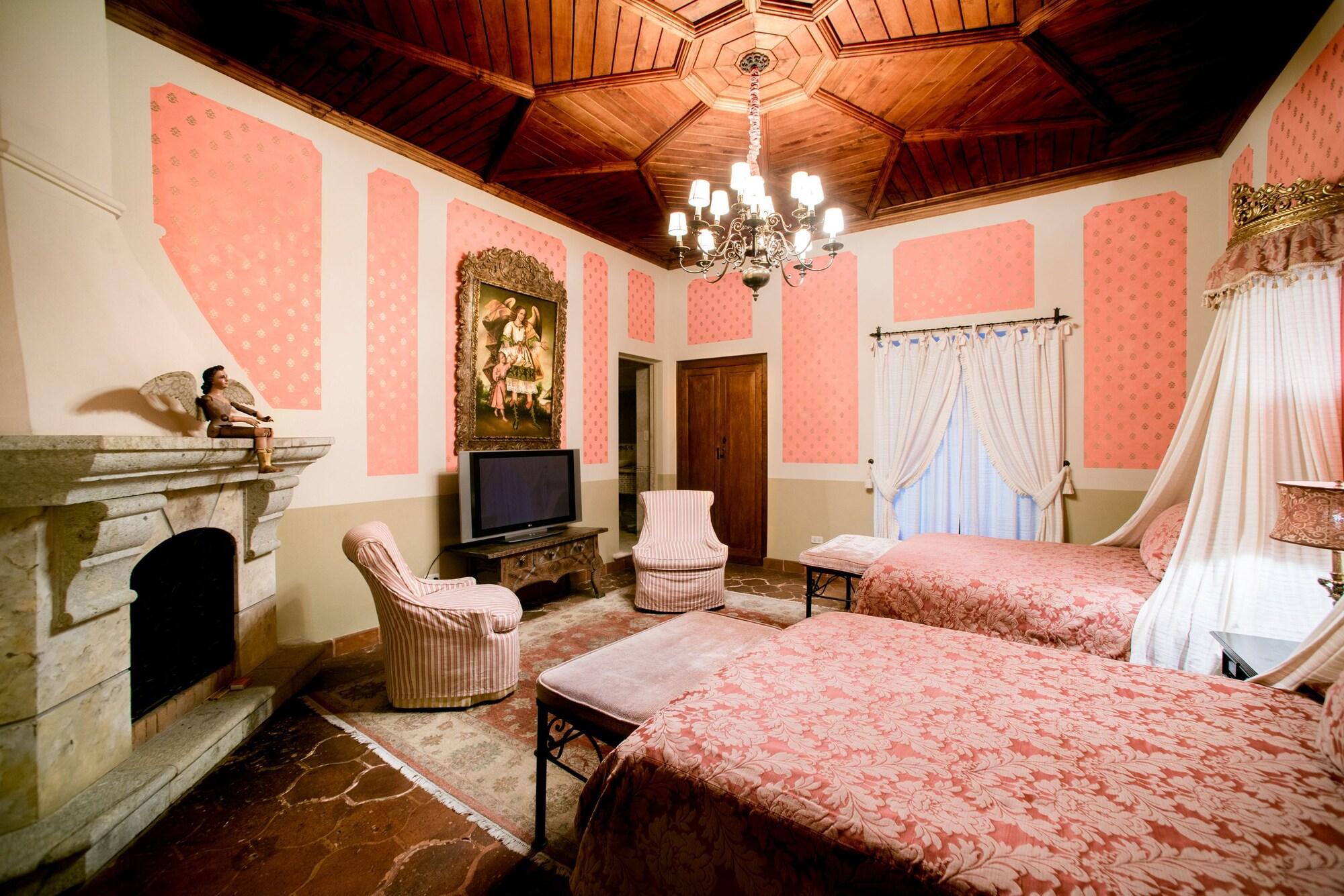 Hotel Palacio De Dona Leonor Antigua Extérieur photo