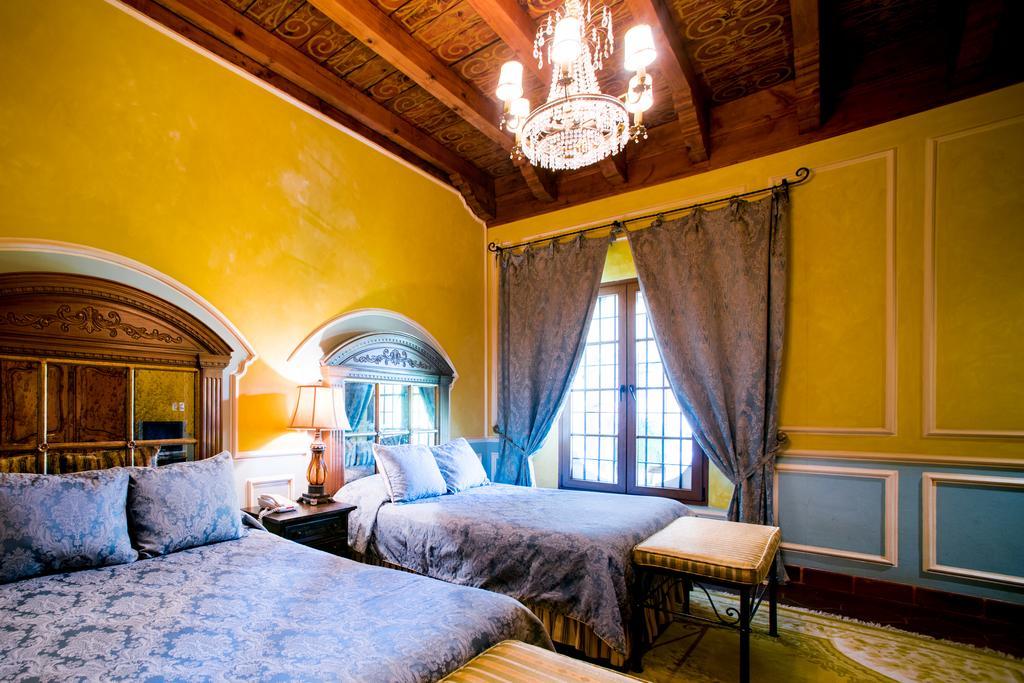 Hotel Palacio De Dona Leonor Antigua Extérieur photo